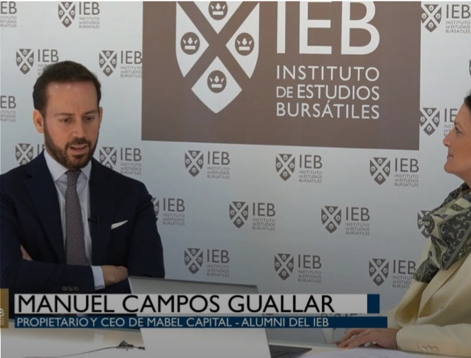 Manuel Campos, CEO of Mabel Capital, speaking at an IEB event